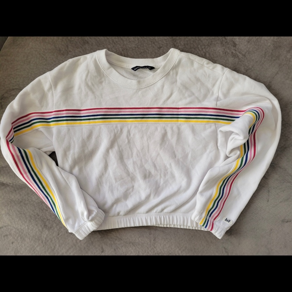 White cropped with rainbow stripe Abercrombie & Fitch size XS